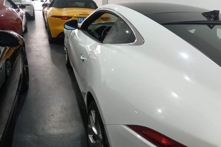Used Jaguar F-TYPE 2016 3.0 SC Hardtop Version Left Side