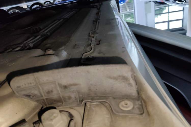 Used Jaguar F-TYPE 2016 3.0 SC Hardtop Version Left Side Sill