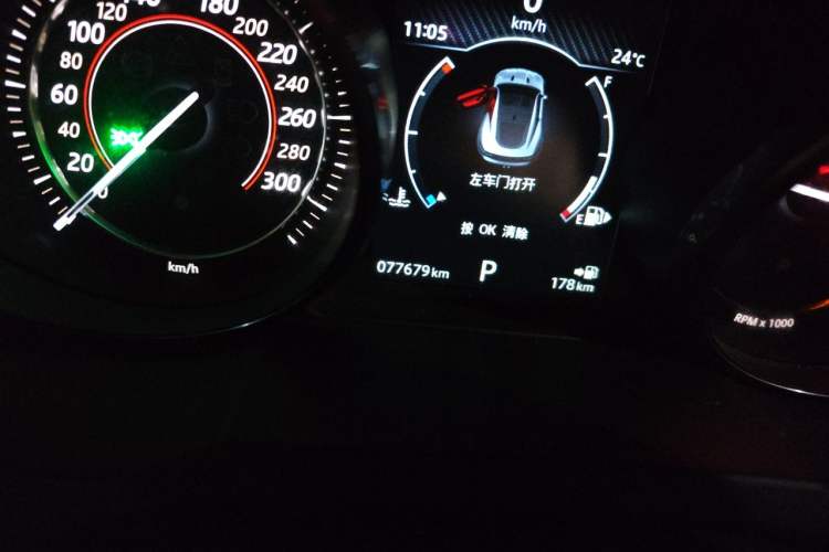 Used Jaguar F-TYPE 2016 3.0 SC Hardtop Version Odometer Close Up