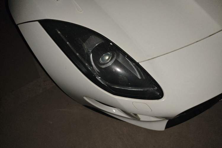 Used Jaguar F-TYPE 2016 3.0 SC Hardtop Version Right Front Headlight