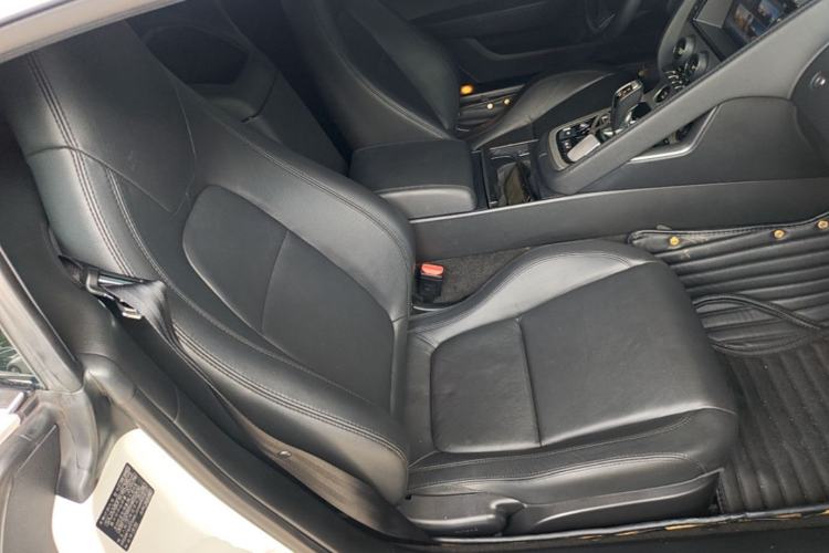 Used Jaguar F-TYPE 2016 3.0 SC Hardtop Version Right Front Seat