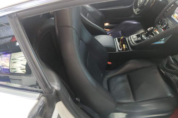 Used Jaguar F-TYPE 2016 3.0 SC S Hardtop Version Right Front Seat