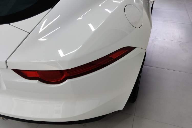 Used Jaguar F-TYPE 2016 3.0 SC Hardtop Version Right Rear Taillight