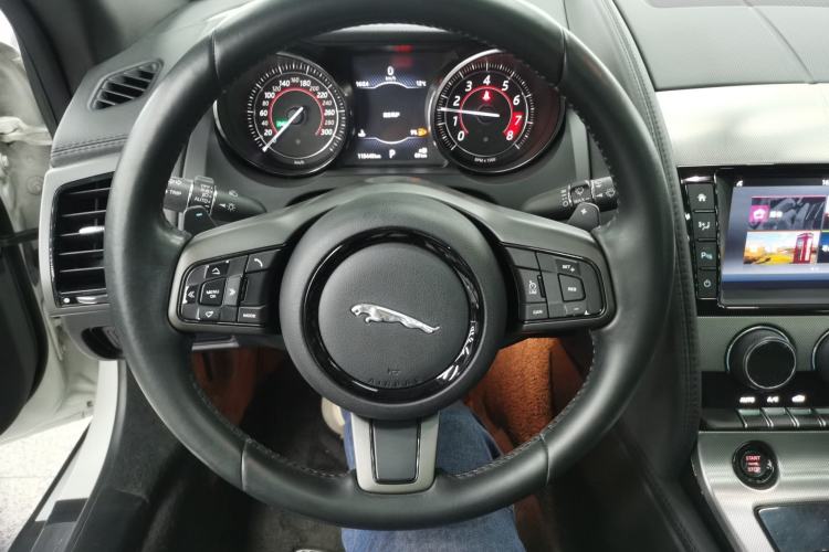 Used Jaguar F-TYPE 2016 3.0 SC Hardtop Version Steering Wheel