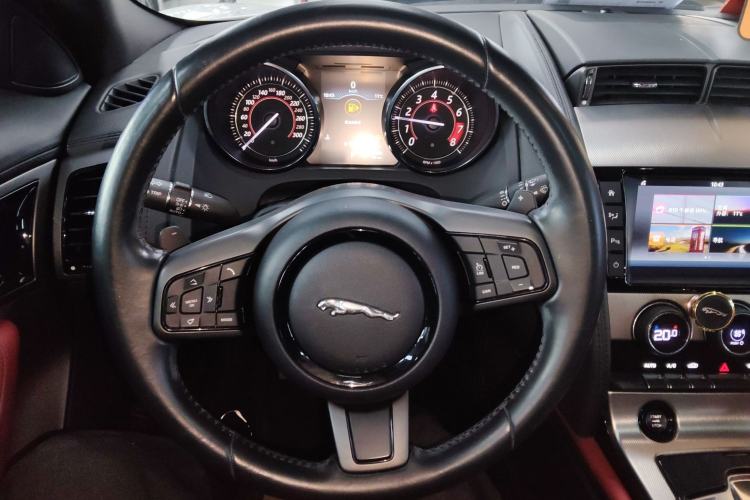 Used Jaguar F-TYPE 2016 3.0 SC Hardtop Version Steering Wheel