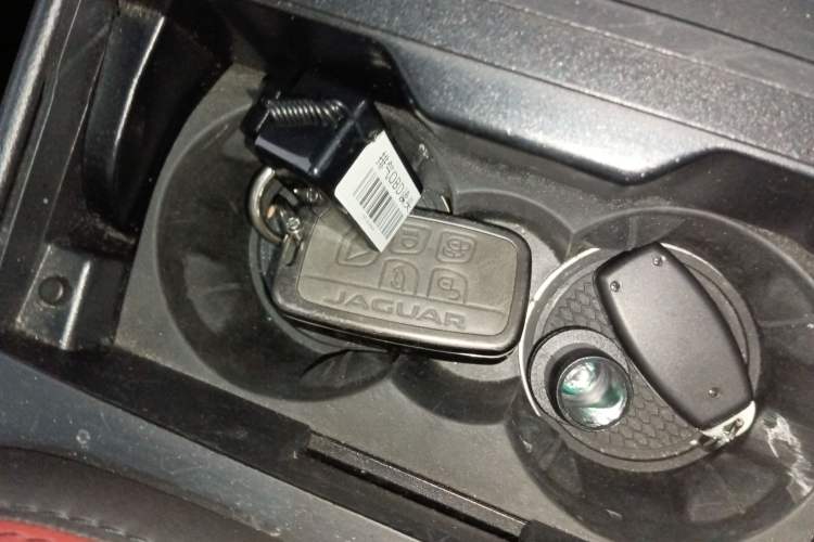Used Jaguar F-TYPE 2016 3.0 SC Hardtop Version Vehicle Key