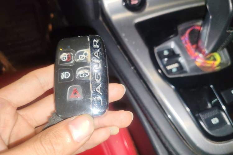 Used Jaguar F-TYPE 2016 3.0 SC Hardtop Version Vehicle Key