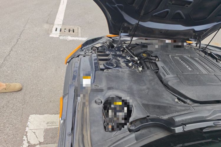 Used Jaguar F-TYPE 2016 3.0 SC Hardtop Version Engine Bay Left