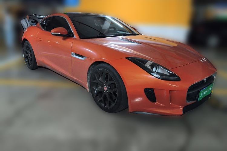 Used Jaguar F-TYPE 2016 3.0 SC Hardtop Version Front Right 45 Deg