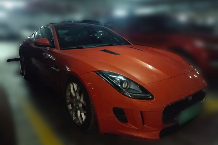 Used Jaguar F-TYPE 2016 3.0 SC Hardtop Version Front Right 45 Deg