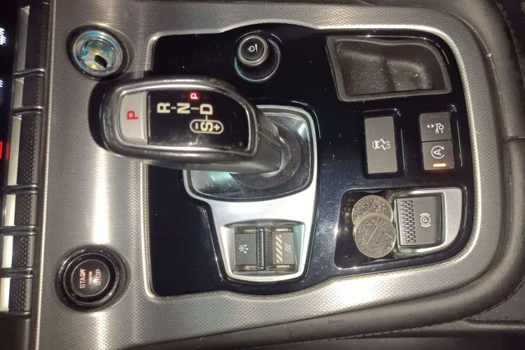 Used Jaguar F-TYPE 2016 3.0 SC Hardtop Version Gear Lever