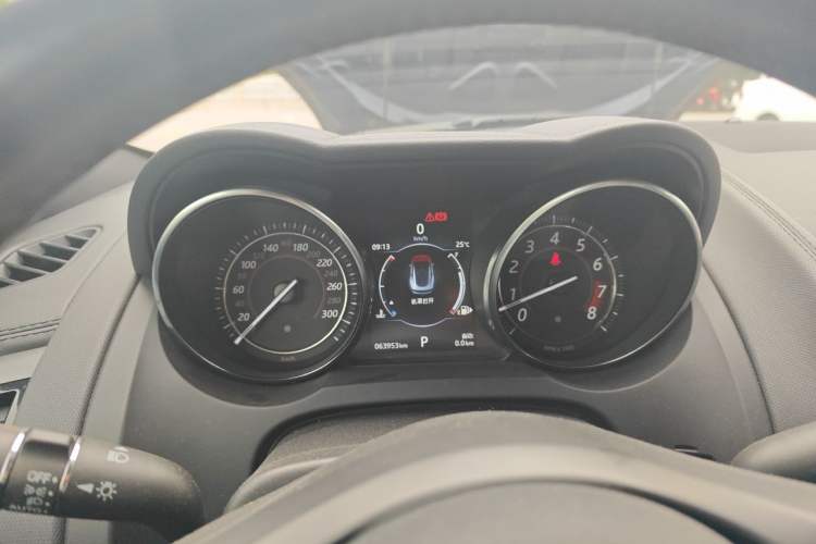 Used Jaguar F-TYPE 2016 3.0 SC Hardtop Version Instrument Cluster