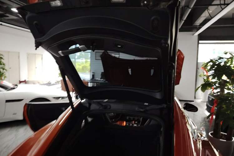 Used Jaguar F-TYPE 2016 3.0 SC Hardtop Version Trunk