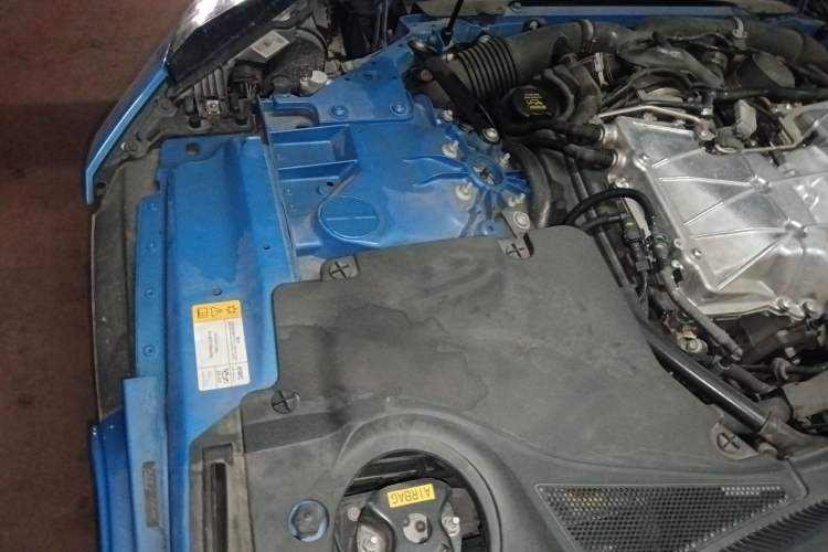 Used Jaguar F-TYPE 2018 3.0 SC Hardtop Version Engine Bay Left