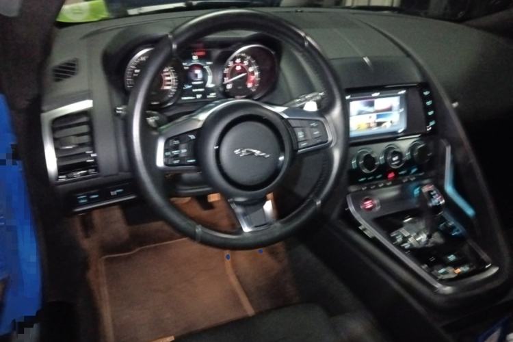 Used Jaguar F-TYPE 2018 3.0 SC Hardtop Version Steering Wheel