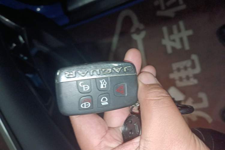 Used Jaguar F-TYPE 2018 3.0 SC Hardtop Version Vehicle Key
