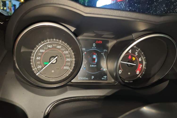 Used Jaguar F-TYPE 2018 3.0 SC Hardtop Version Instrument Cluster