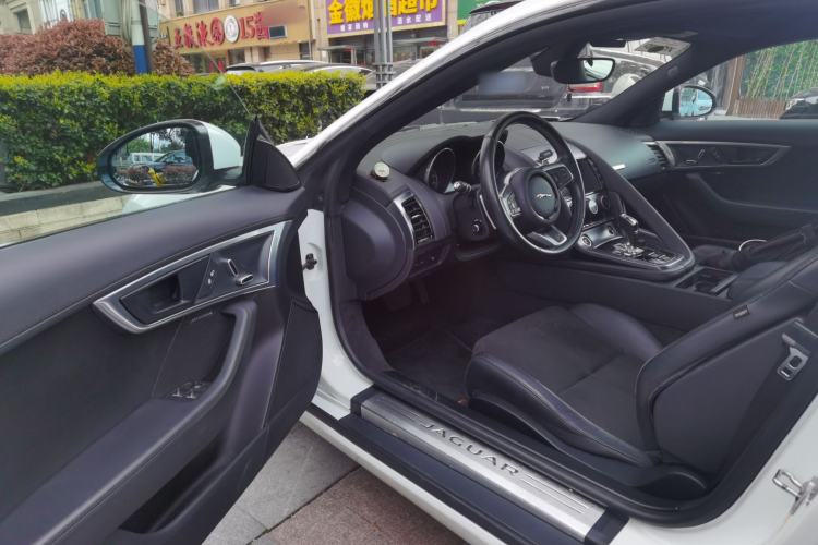 Used Jaguar F-TYPE 2018 3.0 SC Hardtop Version Driver Seat
