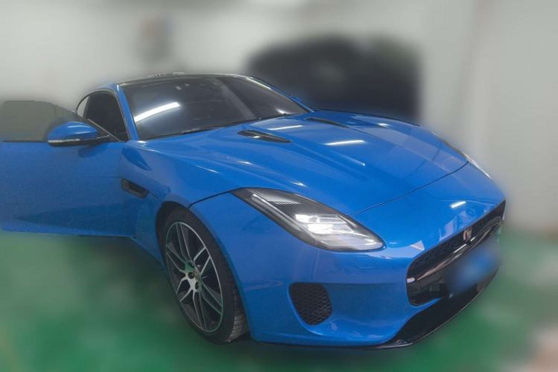 Used Jaguar F-TYPE 2019 2.0T Hardtop Version Front Right 45 Deg