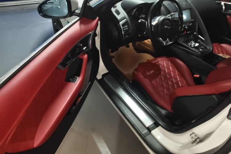 Used Jaguar F-TYPE 2019 2.0T Hardtop Version Driver Seat