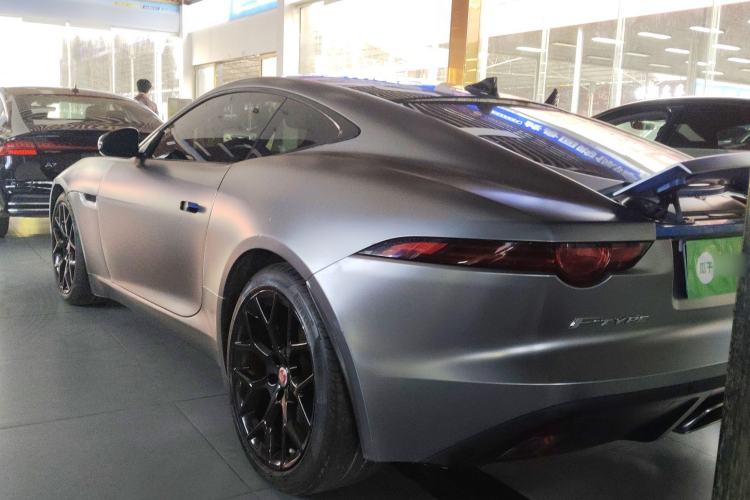 Used Jaguar F-TYPE 2019 2.0T Hardtop Version Exterior 2