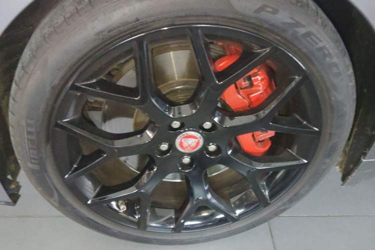 Used Jaguar F-TYPE 2019 2.0T Hardtop Version Exterior 4