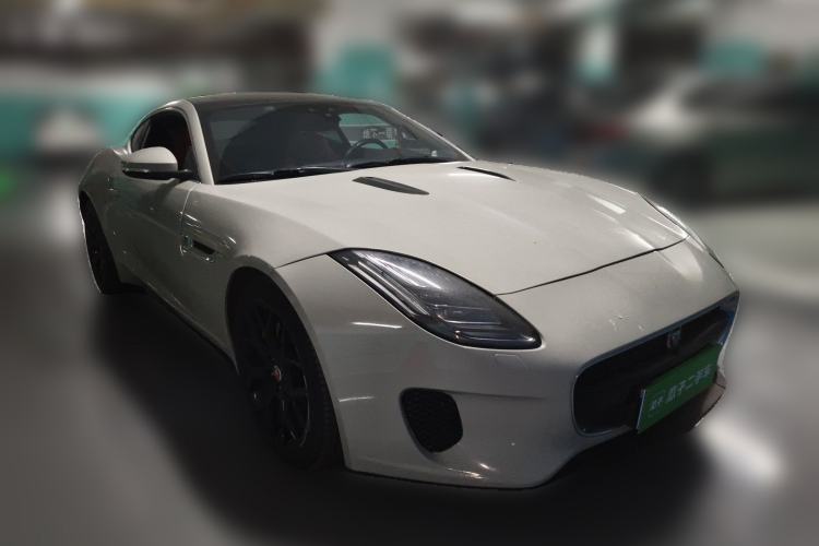 Used Jaguar F-TYPE 2019 2.0T Hardtop Version Front Right 45 Deg
