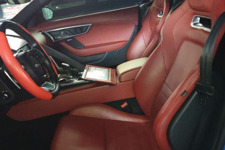 Used Jaguar F-TYPE 2019 2.0T Hardtop Version Left Front Seat