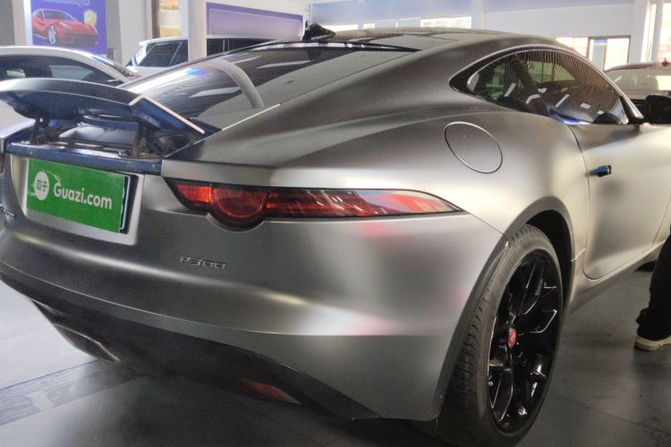 Used Jaguar F-TYPE 2019 2.0T Hardtop Version Rear Right 45 Deg