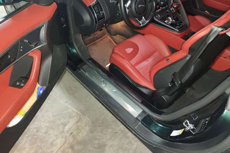 Used Jaguar F-TYPE 2019 2.0T Convertible Edition Driver Seat