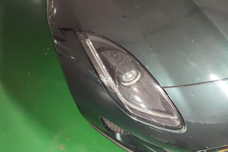 Used Jaguar F-TYPE 2019 2.0T Convertible Edition Right Front Headlight