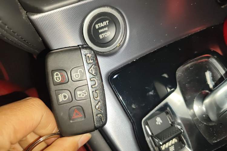Used Jaguar F-TYPE 2019 2.0T Convertible Edition Vehicle Key
