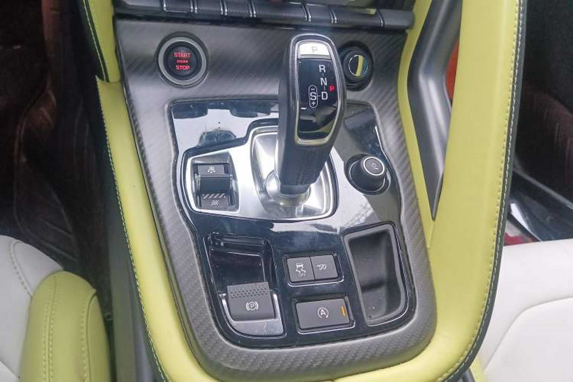 Used Jaguar F-TYPE 2019 3.0 SC Hardtop Version Gear Lever