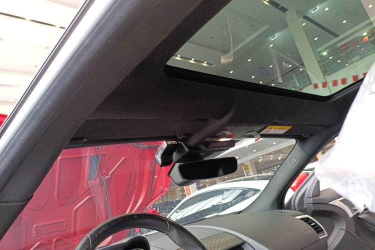 Used Jaguar F-TYPE 2019 2.0T Hardtop Version Headliner