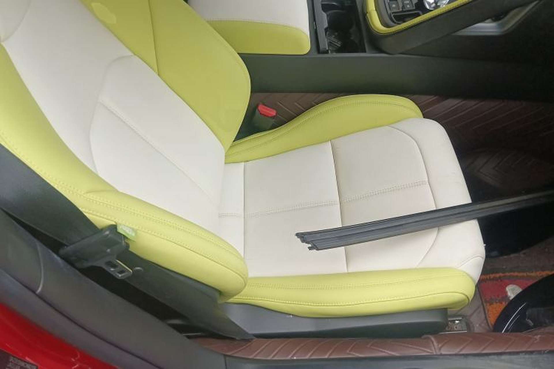 Used Jaguar F-TYPE 2019 3.0 SC Hardtop Version Right Front Seat