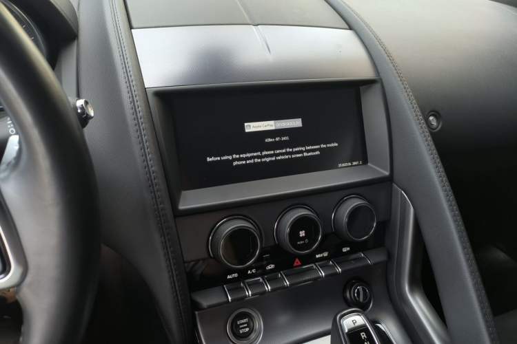 Used Jaguar F-TYPE 2019 2.0T Hardtop Version Audio And AC Panel