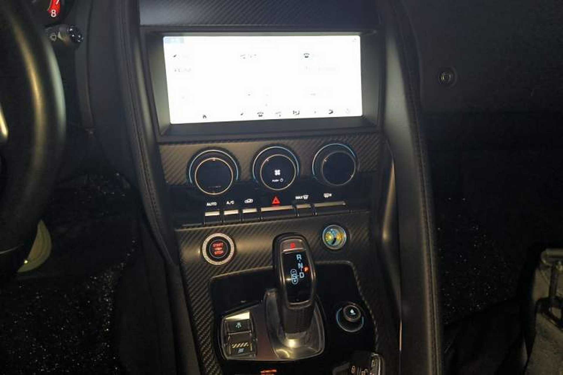 Used Jaguar F-TYPE 2019 2.0T Hardtop Version Audio And AC Panel
