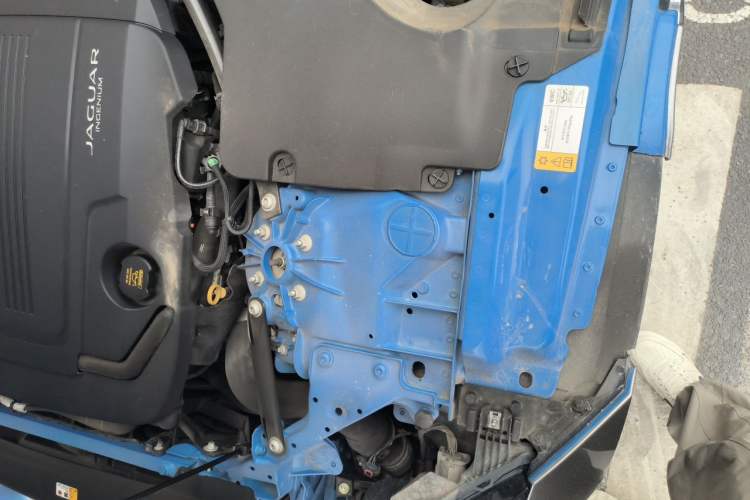Used Jaguar F-TYPE 2019 2.0T Hardtop Version Engine Bay Left