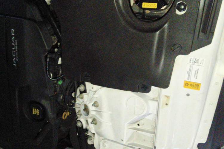 Used Jaguar F-TYPE 2019 2.0T Hardtop Version Engine Bay Left
