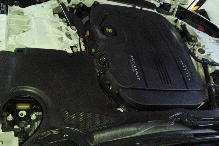 Used Jaguar F-TYPE 2019 2.0T Hardtop Version Engine Bay