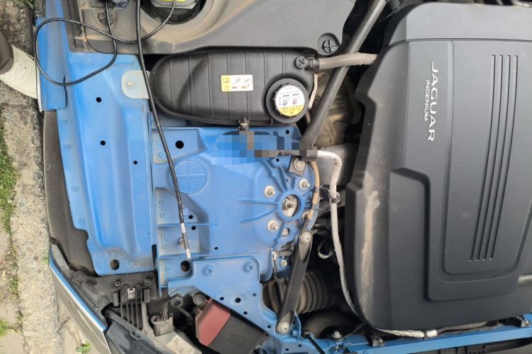 Used Jaguar F-TYPE 2019 2.0T Hardtop Version Engine Bay Right