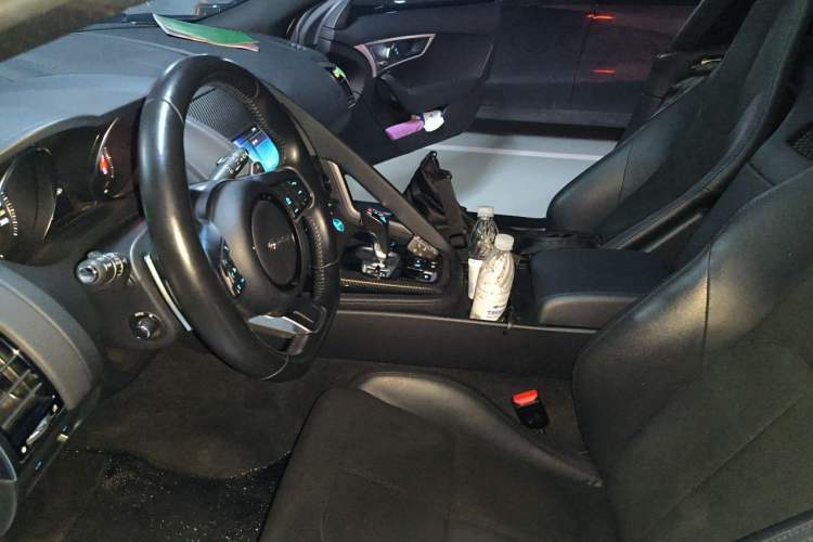 Used Jaguar F-TYPE 2019 2.0T Hardtop Version Left Front Seat