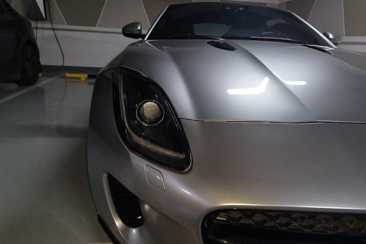 Used Jaguar F-TYPE 2019 2.0T Hardtop Version Right Front Headlight