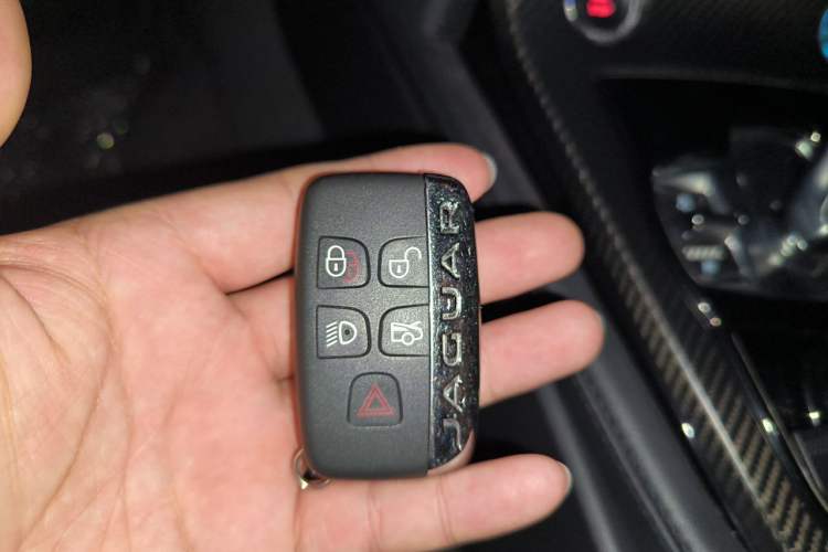 Used Jaguar F-TYPE 2019 2.0T Hardtop Version Vehicle Key