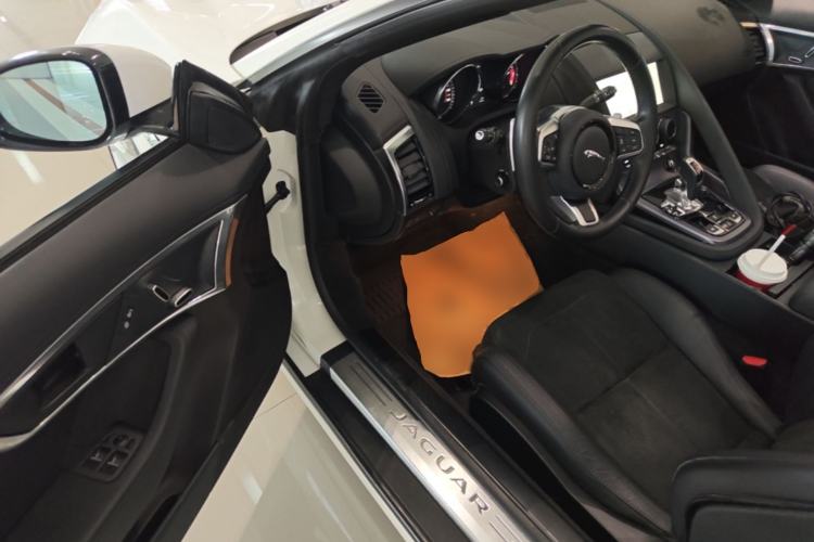 Used Jaguar F-TYPE 2019 2.0T Convertible Edition Driver Seat