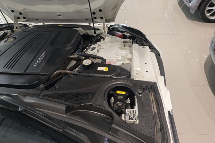 Used Jaguar F-TYPE 2019 2.0T Convertible Edition Engine Bay Left
