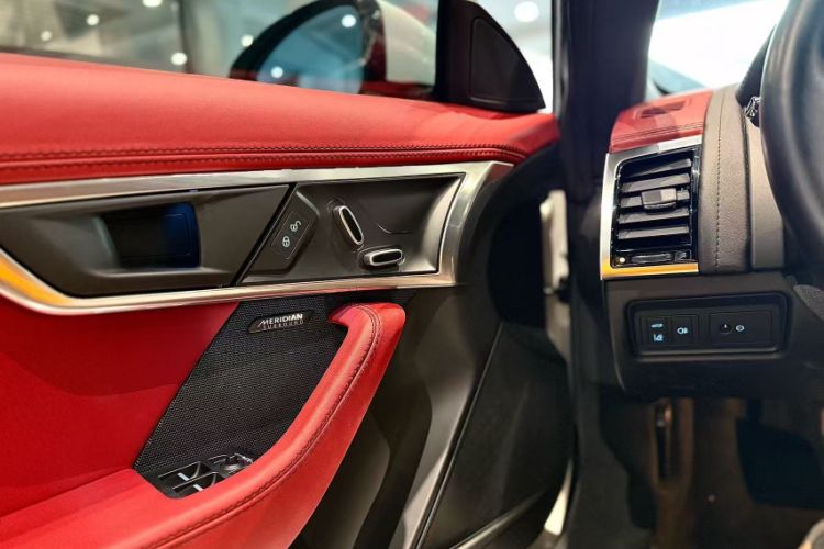 Used Jaguar F-TYPE 2019 2.0T Hardtop Version Exterior 2