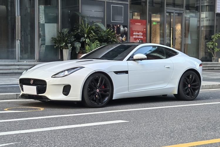 Used Jaguar F-TYPE 2019 2.0T Hardtop Version Exterior 3
