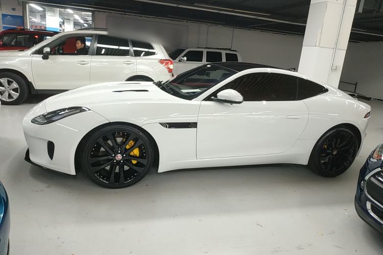 Used Jaguar F-TYPE 2019 2.0T Hardtop Version Exterior 3