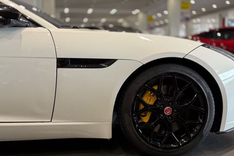 Used Jaguar F-TYPE 2019 2.0T Hardtop Version Exterior 5